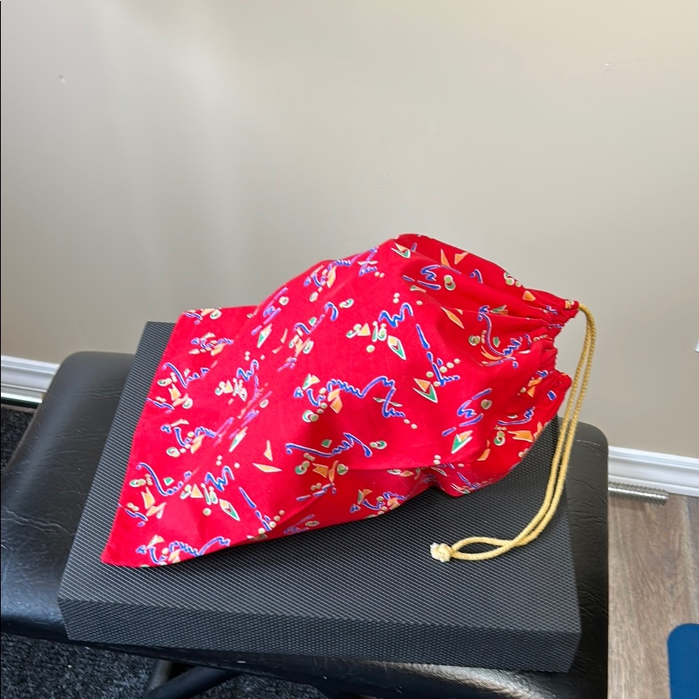 Drawstring Travel Shoe Bag - Picture 6 of 7
